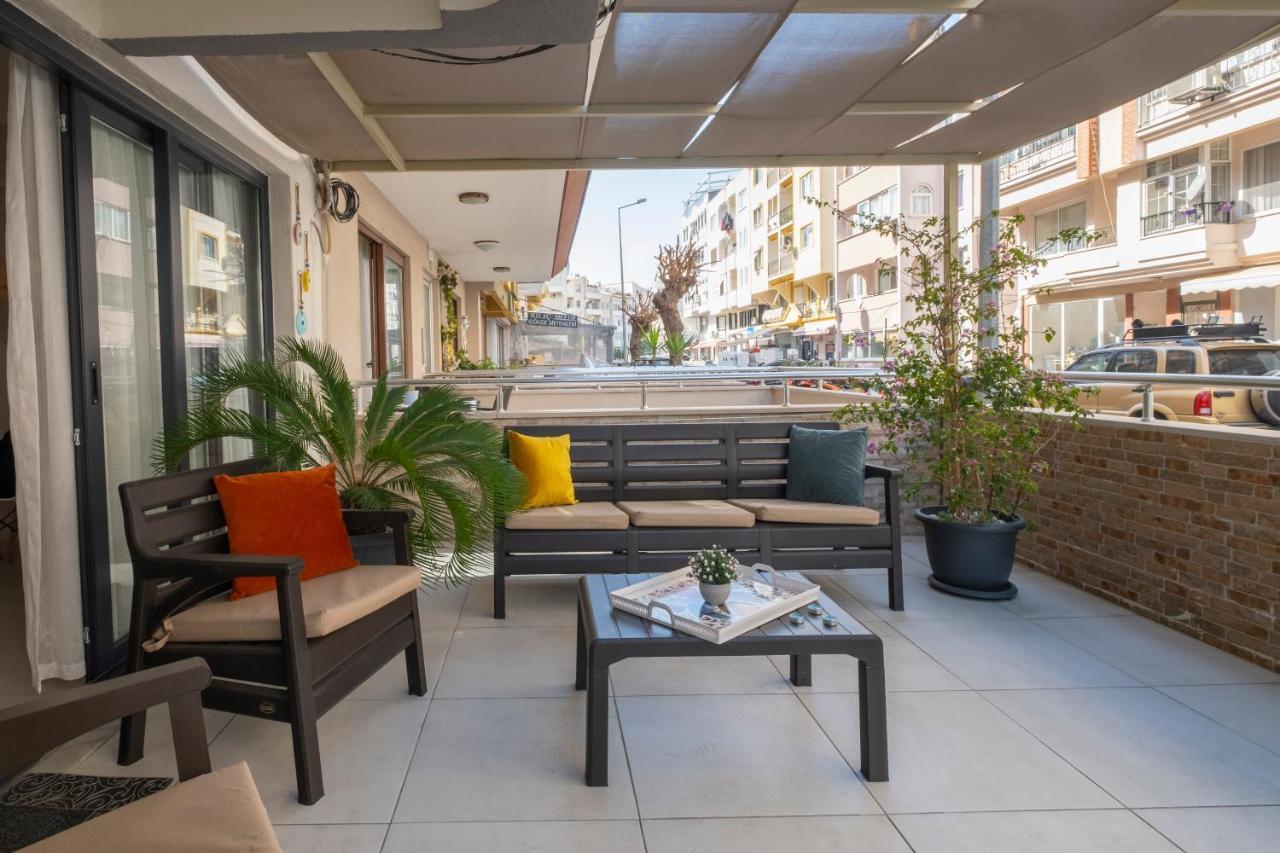 Ezgi'S Apartment With Terrace In Marmaris Exteriör bild